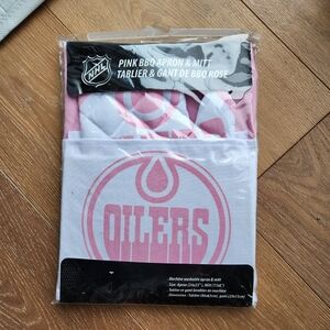 Oilers bbq apron and Mitt